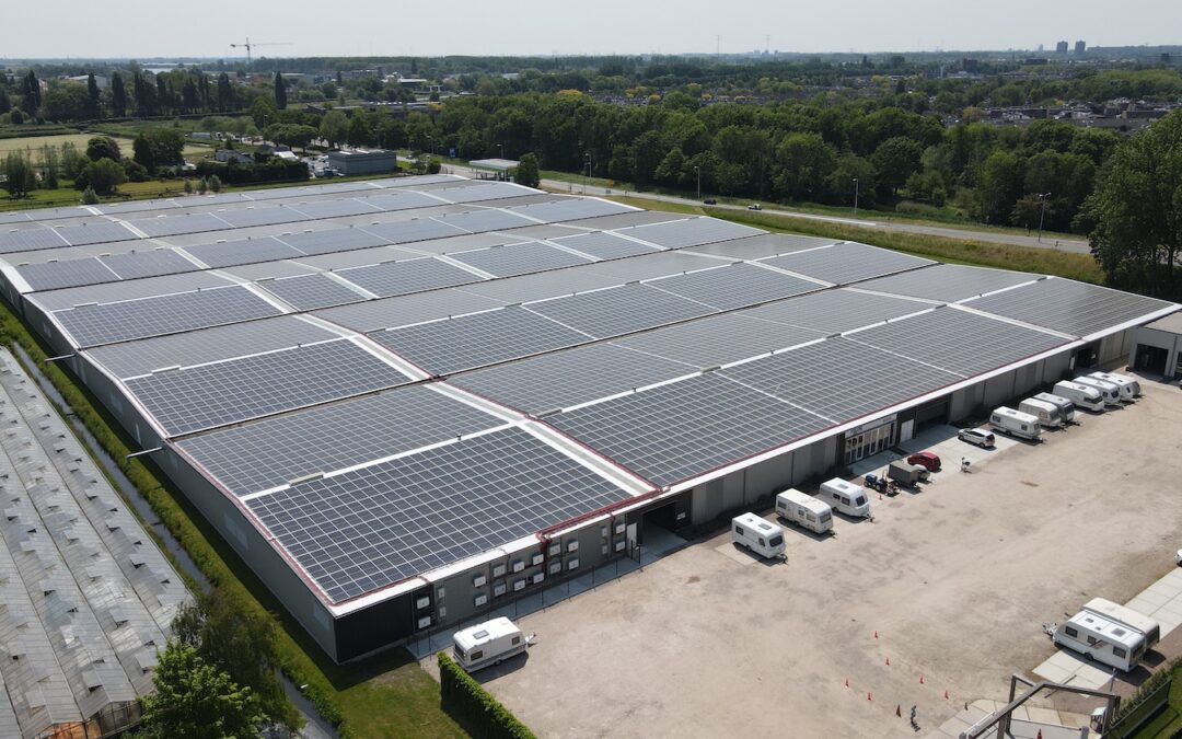 Zonnedak StallingA20
